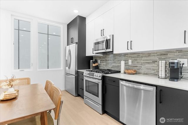4301 26th Avenue SW, Seattle, WA 98106