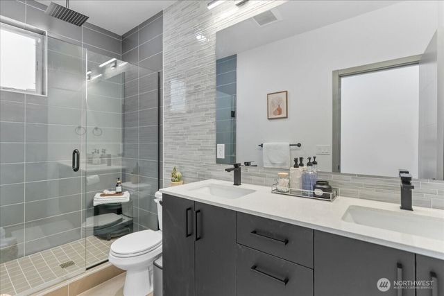 4301 26th Avenue SW, Seattle, WA 98106