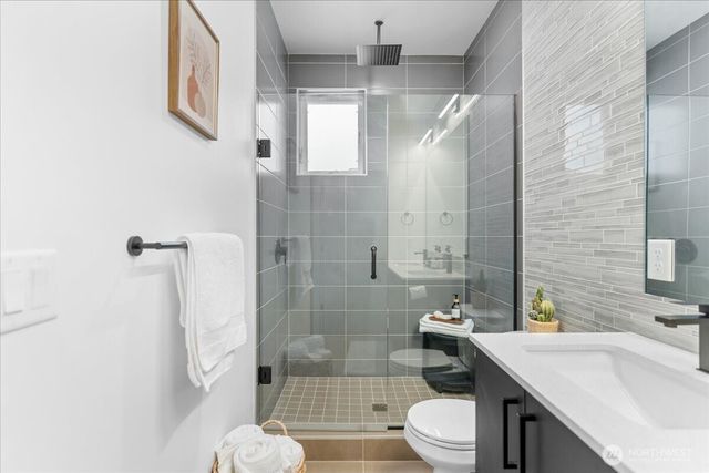 4301 26th Avenue SW, Seattle, WA 98106