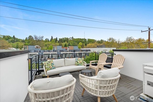 4301 26th Avenue SW, Seattle, WA 98106