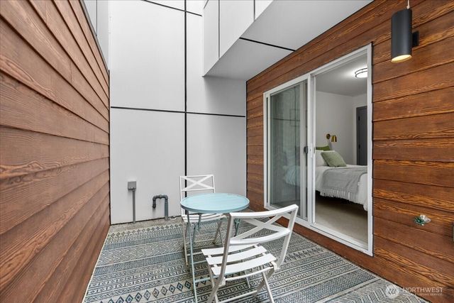 4301 26th Avenue SW, Seattle, WA 98106