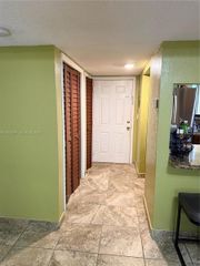191 Lakeview Drive 103, Weston, FL 33326
