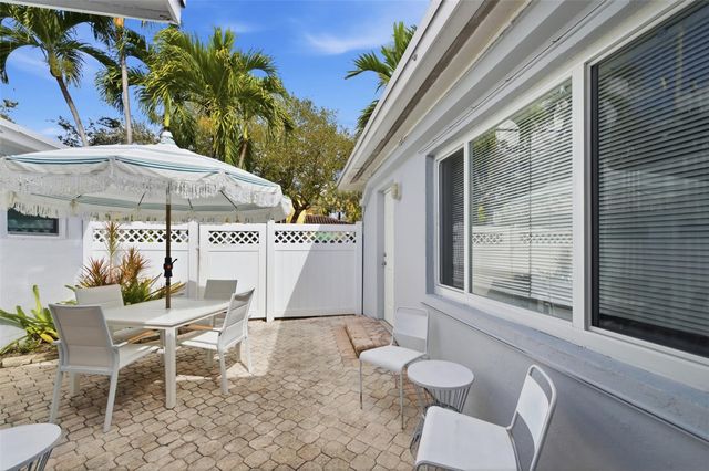 1614 NE 7th Street, Fort Lauderdale, FL 33304