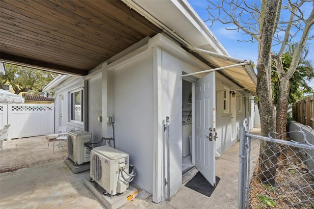 1614 NE 7th Street, Fort Lauderdale, FL 33304