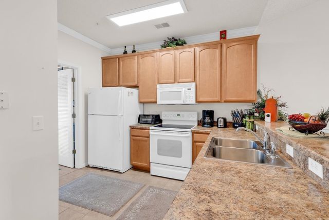 5816 Longwood Dr Unit 202, Murrells Inlet, SC 29576