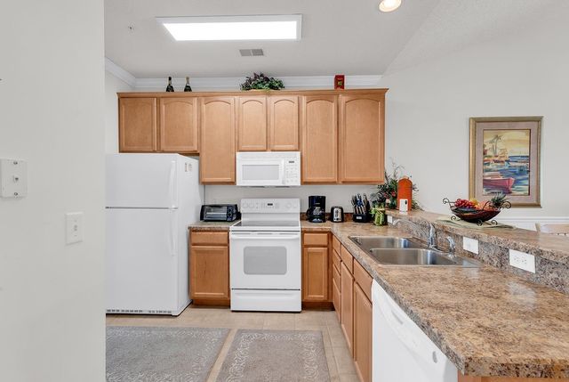 5816 Longwood Dr Unit 202, Murrells Inlet, SC 29576