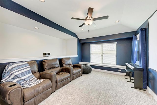 521 Elm Green ST, Hutto, TX 78634