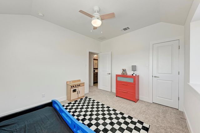 521 Elm Green ST, Hutto, TX 78634