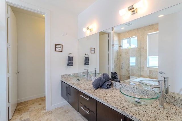 1414 Laird Street A, Houston, TX 77008