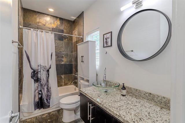 1414 Laird Street A, Houston, TX 77008