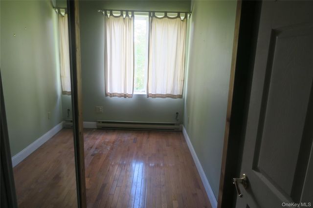 4230 state rt 32 2, New Windsor, NY 12553