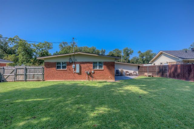 1615 Success Street, Bossier City, LA 71112