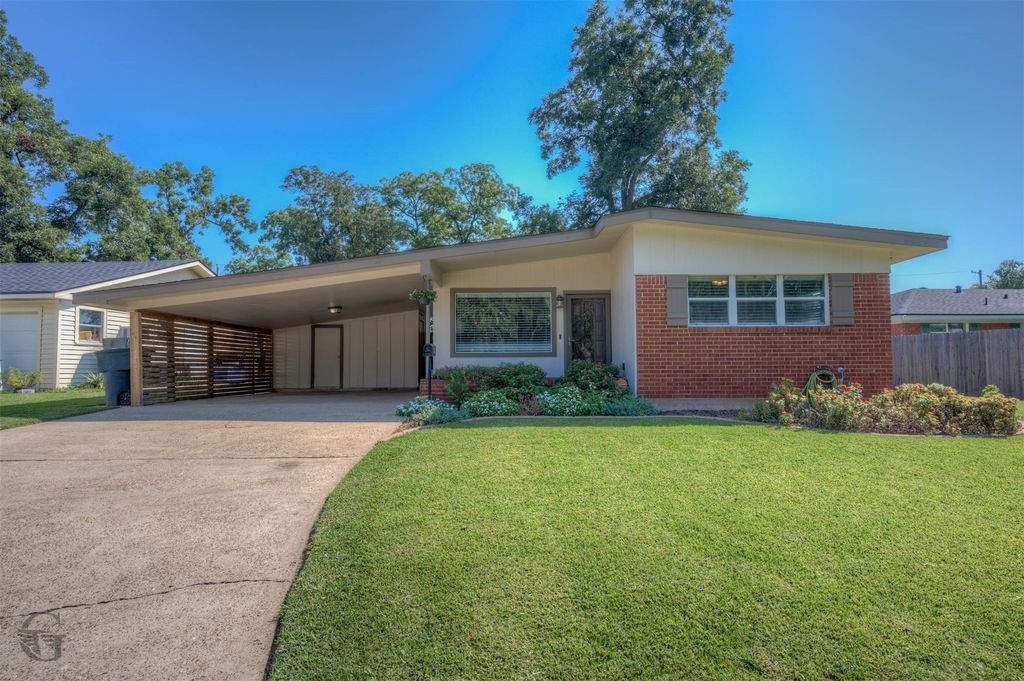 1615 Success Street, Bossier City, LA 71112