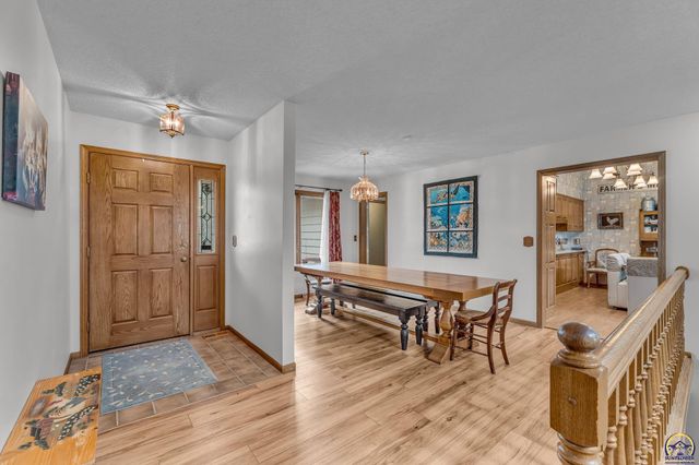 2901 SE Gemini CT, Topeka, KS 66605