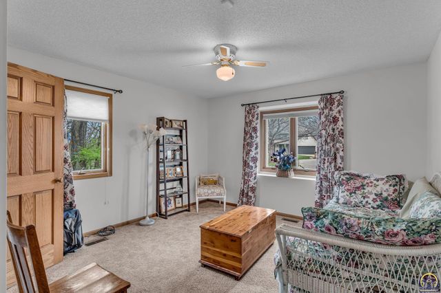 2901 SE Gemini CT, Topeka, KS 66605