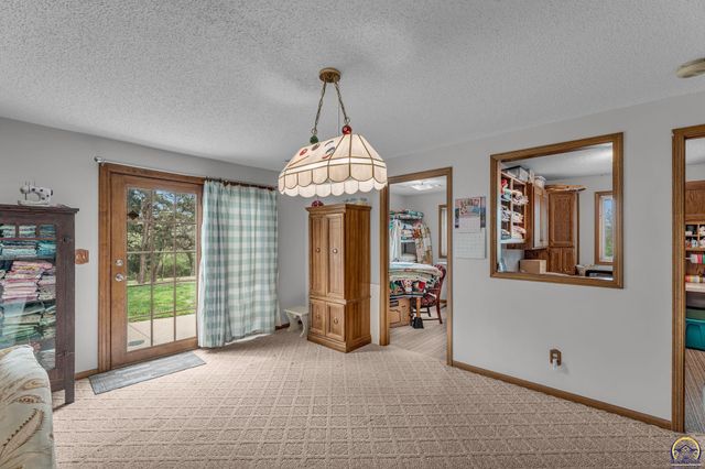 2901 SE Gemini CT, Topeka, KS 66605