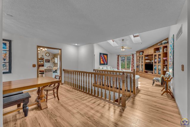 2901 SE Gemini CT, Topeka, KS 66605