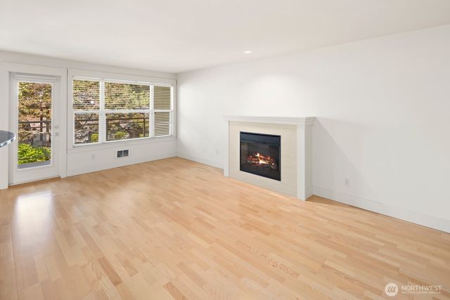 22910 90th Avenue W #B306, Edmonds, WA 98026