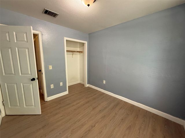 6809 Jaired DR, Austin, TX 78724