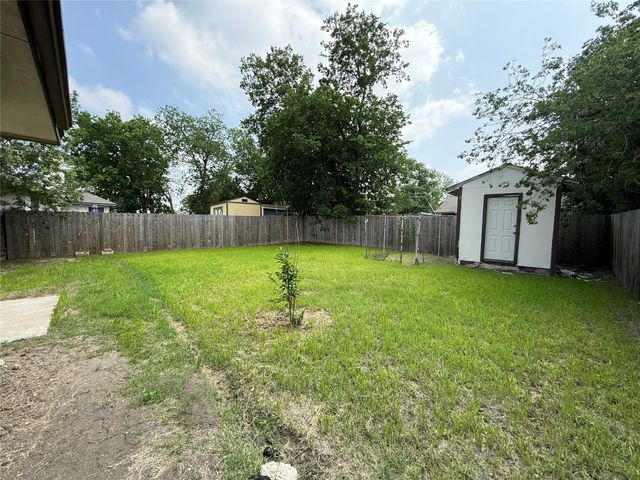 6809 Jaired DR, Austin, TX 78724