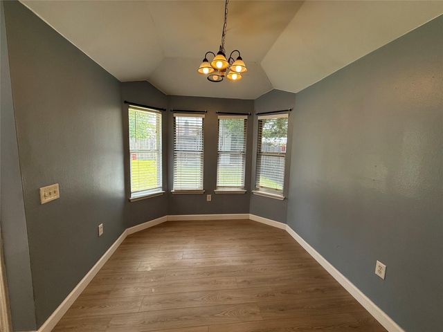 6809 Jaired DR, Austin, TX 78724