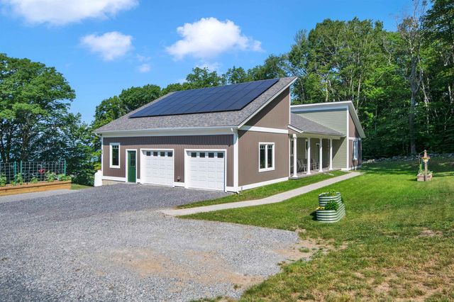 64 Rhubarb Ridge Road, St. Albans Town, VT 05478