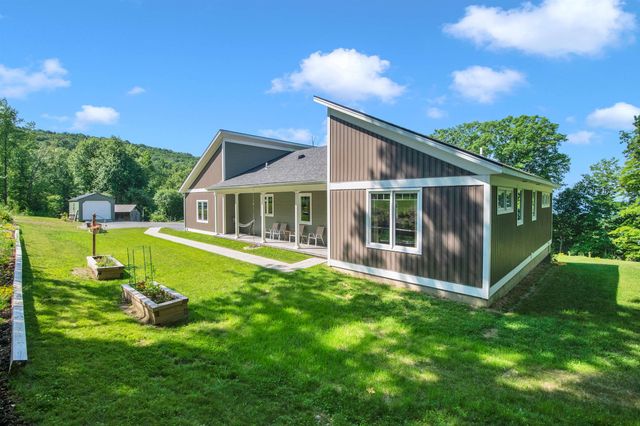 64 Rhubarb Ridge Road, St. Albans Town, VT 05478