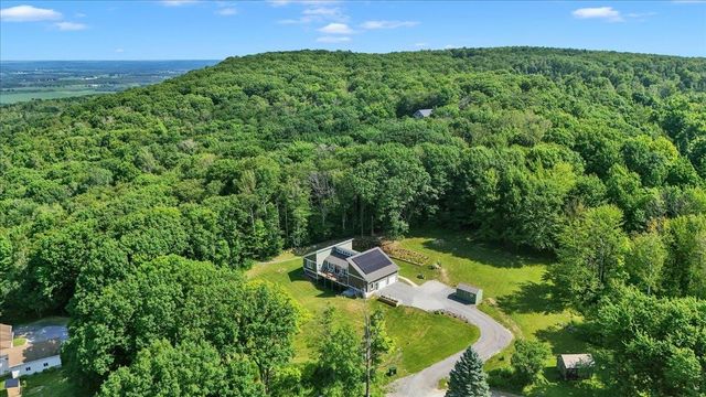 64 Rhubarb Ridge Road, St. Albans Town, VT 05478