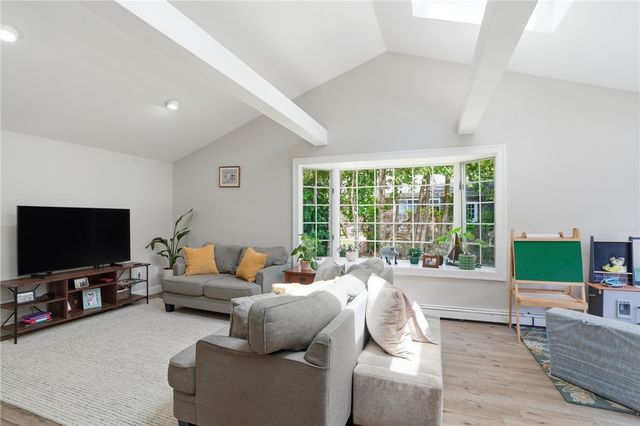 3 Cheshire Drive, Barrington, RI 02806