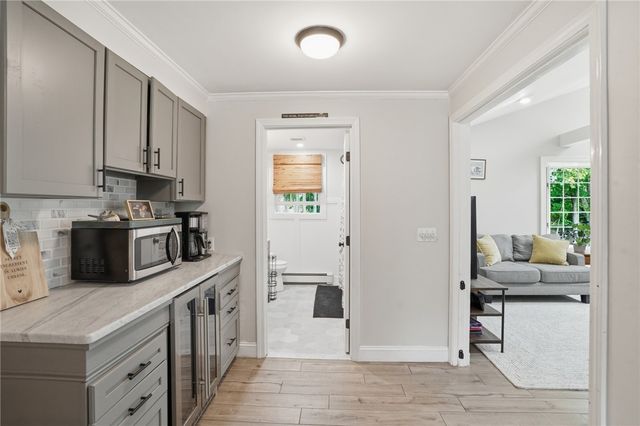 3 Cheshire Drive, Barrington, RI 02806