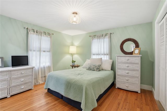 3 Cheshire Drive, Barrington, RI 02806