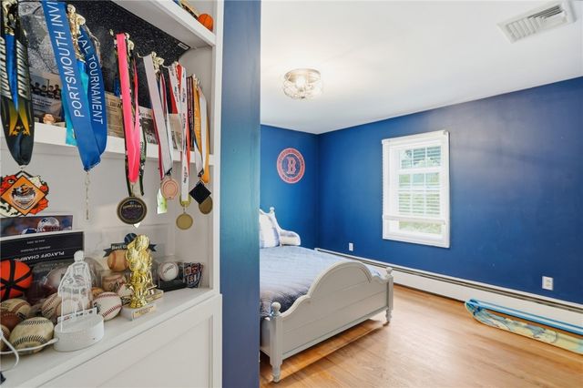 3 Cheshire Drive, Barrington, RI 02806