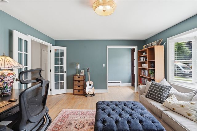 3 Cheshire Drive, Barrington, RI 02806