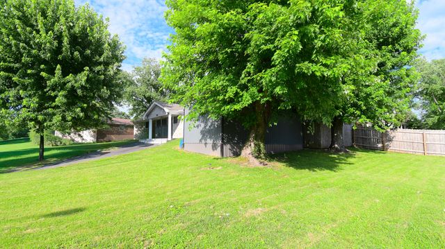 745 Ellerson Drive, Harrodsburg, KY 40330