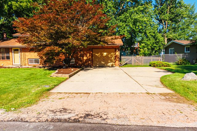 721 Helene Street, Shorewood, IL 60404