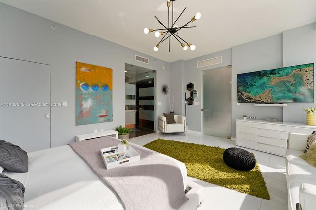 2100 Park Ave 210, Miami Beach, FL 33139