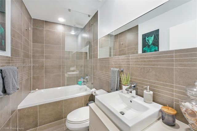 2100 Park Ave 210, Miami Beach, FL 33139