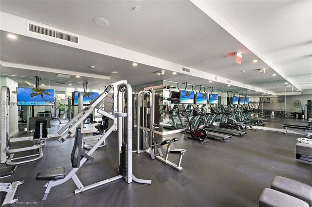 2100 Park Ave 210, Miami Beach, FL 33139