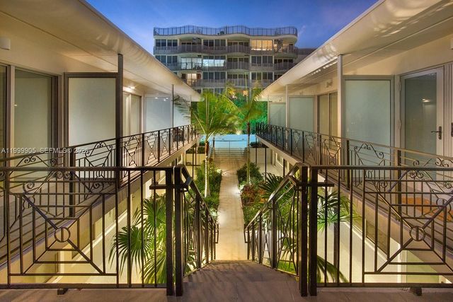 2100 Park Ave 210, Miami Beach, FL 33139