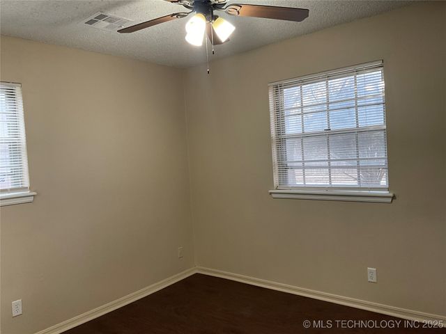 117 S 162nd Avenue E, Tulsa, OK 74108