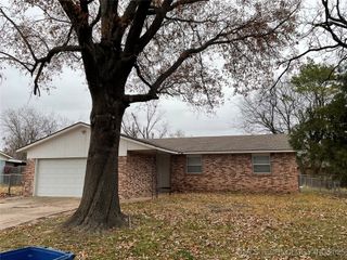117 S 162nd Avenue E, Tulsa, OK 74108