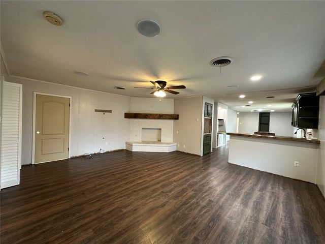 108 Beard Drive, Itasca, TX 76055