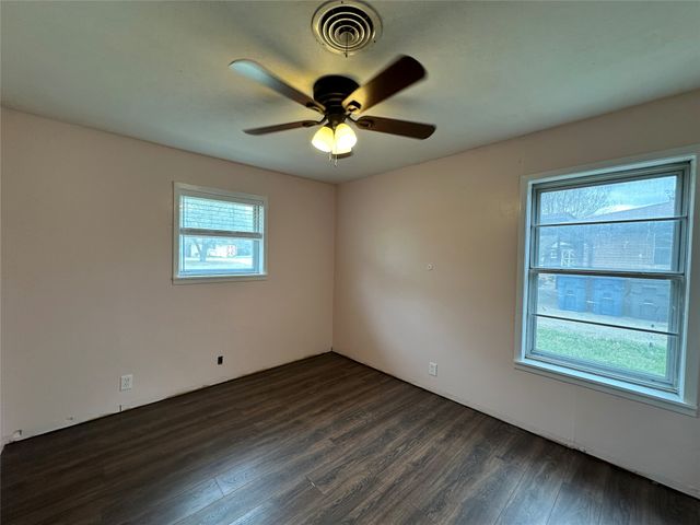 108 Beard Drive, Itasca, TX 76055