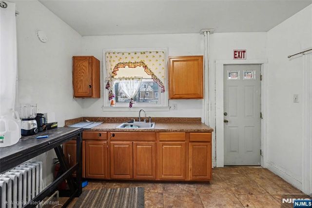 458 Fairview Avenue, Orange, NJ 07050