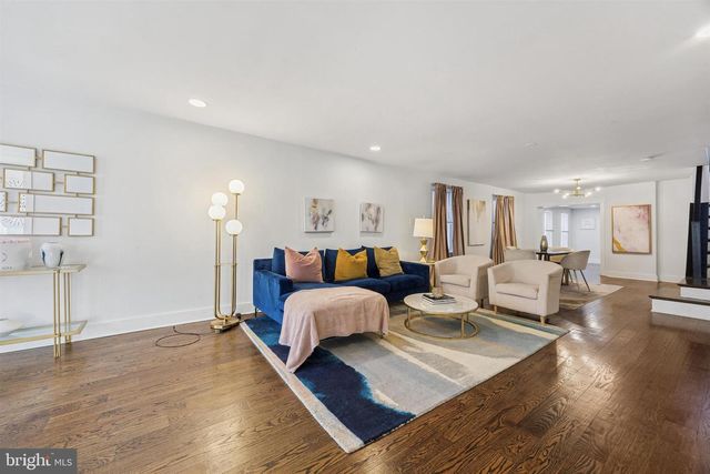 14 MAPLE ST, Conshohocken, PA 19428