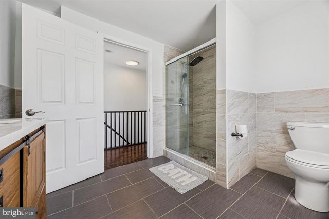 14 MAPLE ST, Conshohocken, PA 19428