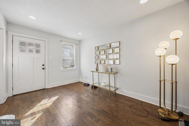 14 MAPLE ST, Conshohocken, PA 19428