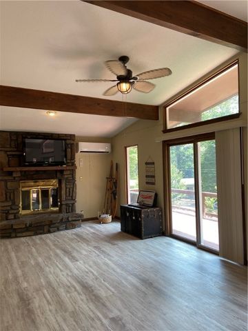 8 Pratt Lane, Bella Vista, AR 72715