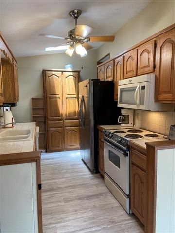 8 Pratt Lane, Bella Vista, AR 72715
