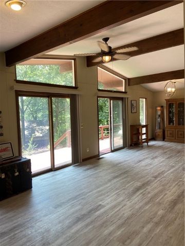 8 Pratt Lane, Bella Vista, AR 72715